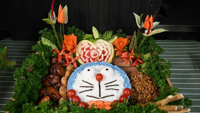 nasi tumpeng karakter doraemon